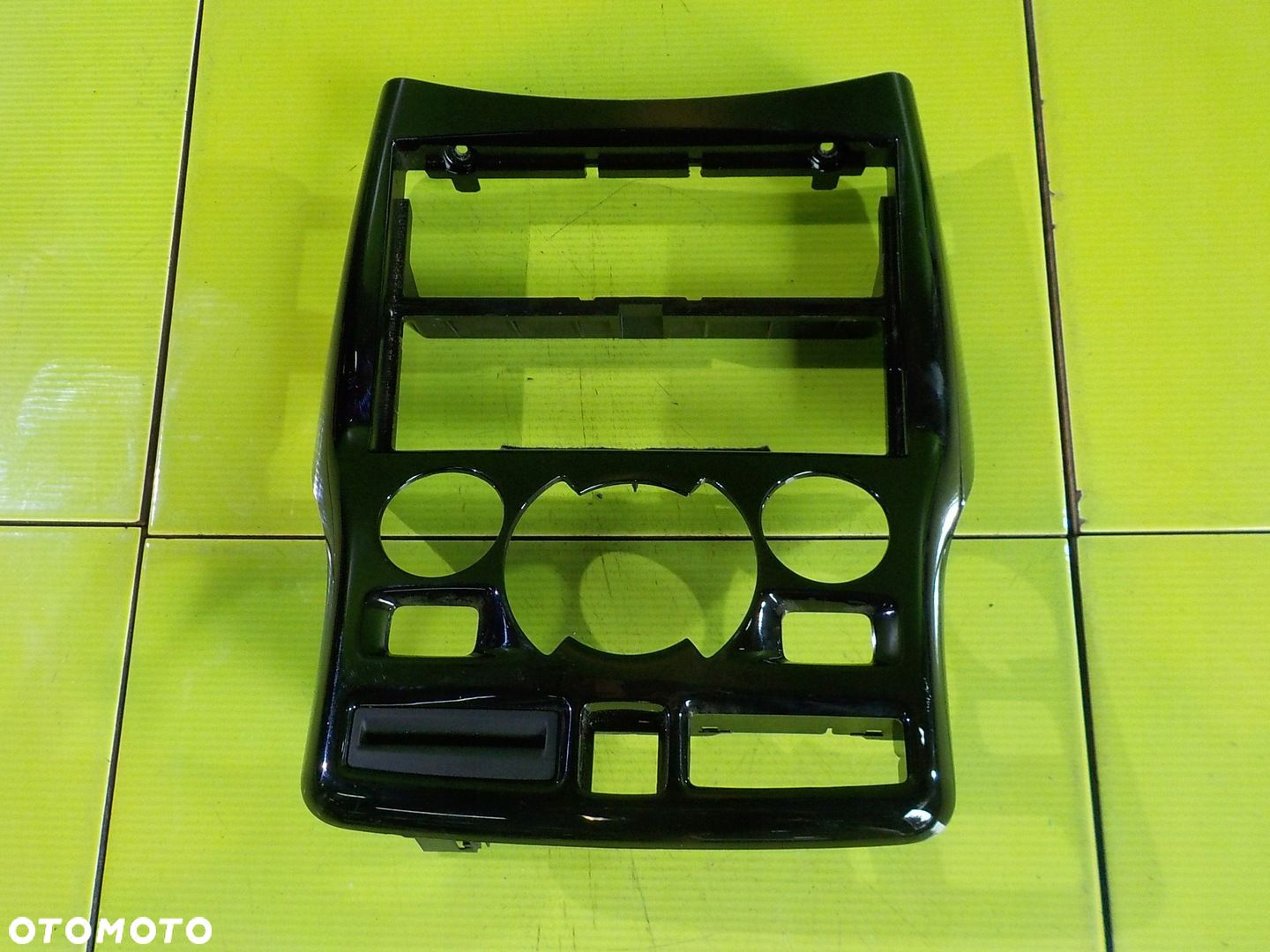 C3 PICASSO 10r panel srodkowy konsoli 96828913 - 1