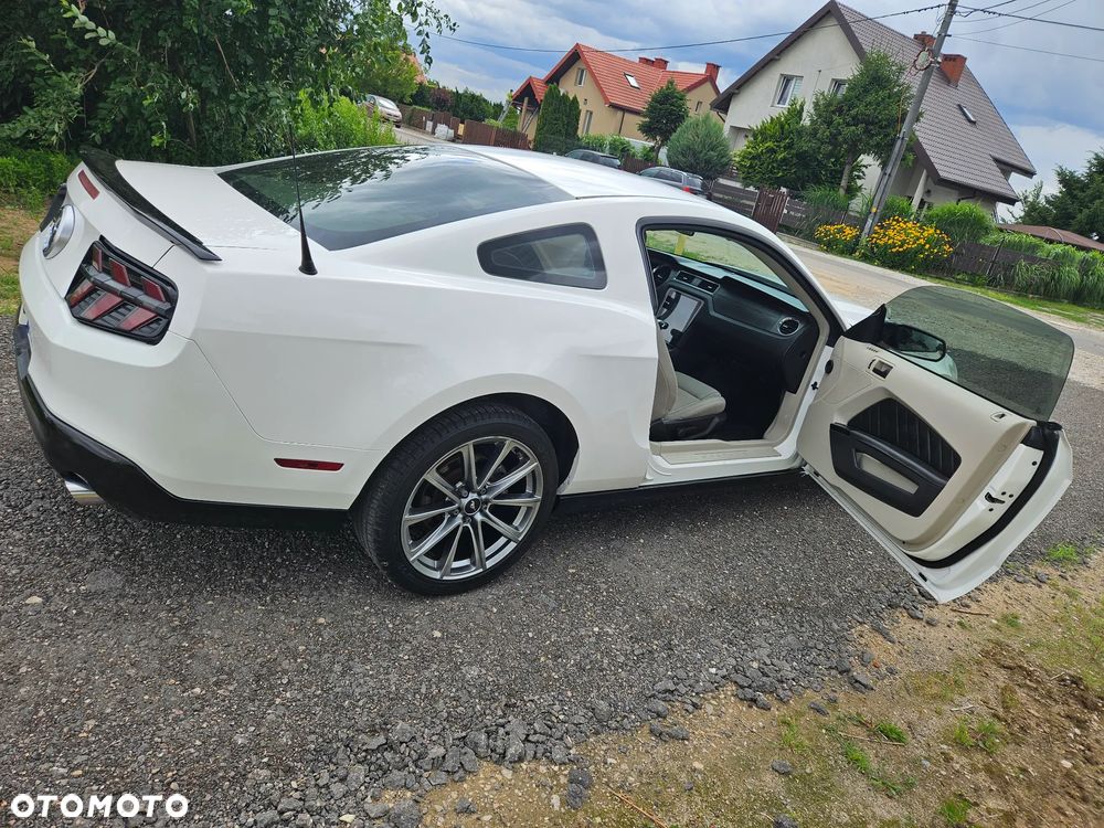 Ford Mustang - 11