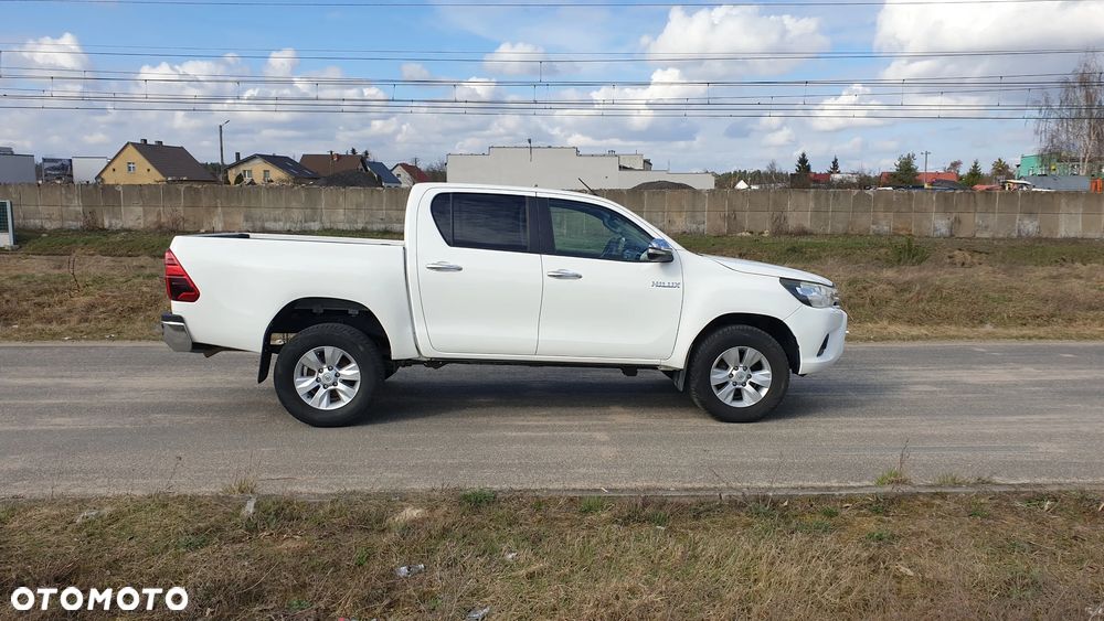Toyota Hilux 4x4 Double Cab S&S Comfort - 6