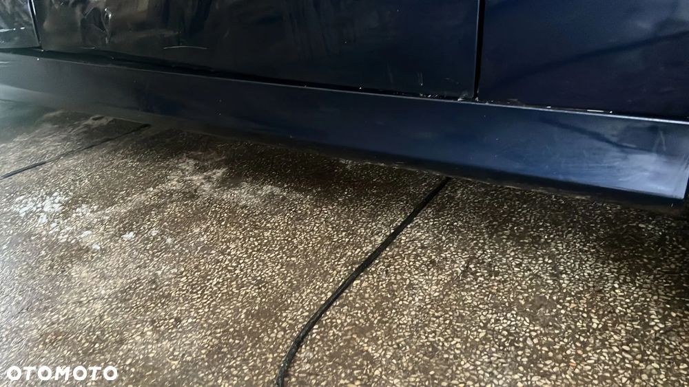 nakładka próg lewa prawa  BMW 3 E90  A35/5  MONACOBLAU METALLIC