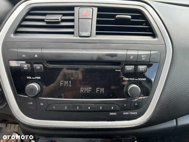 Suzuki SX4 1.6 Premium - 25