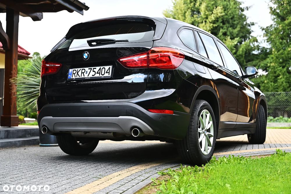 BMW X1 xDrive18d Sport Line - 18