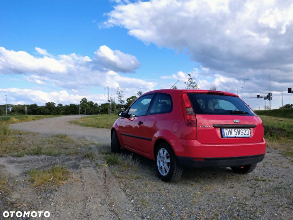 Ford Fiesta - 22