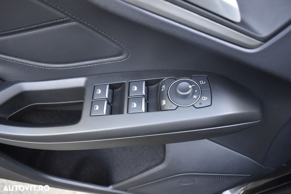 FORD Focus 2023 — imagine 36