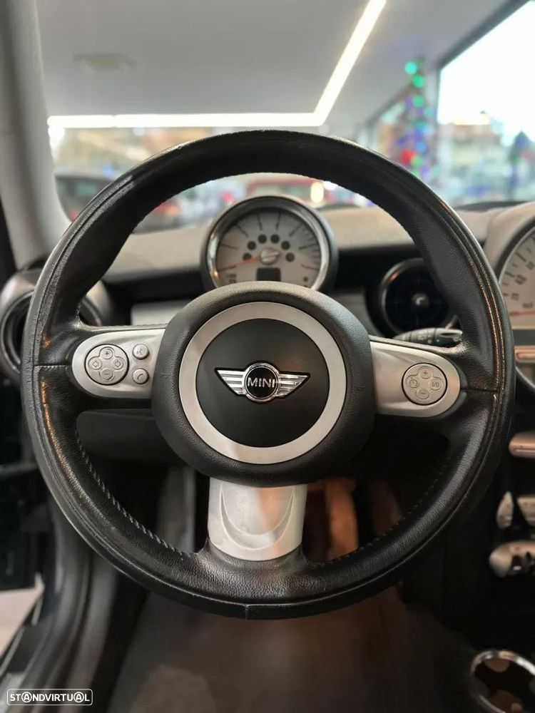 MINI 3 Portas Cooper D - 10