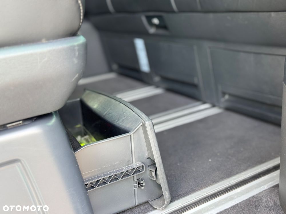Volkswagen Multivan 2.0 BiTDI L1 Business 4Motion DSG - 34
