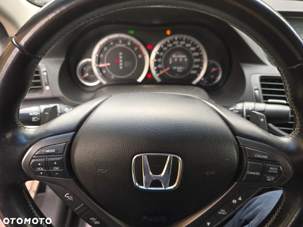 Honda Accord 2.0 Executive - 8