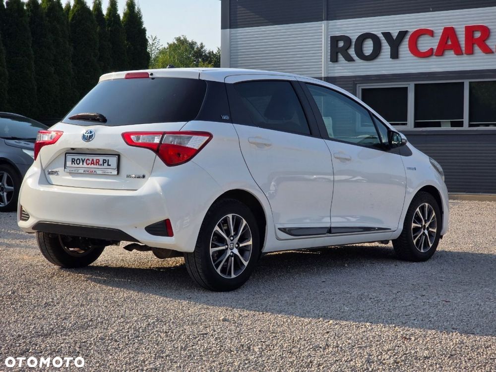 Toyota Yaris 1.5 VVT-i Y20 Team Deutschland - 7