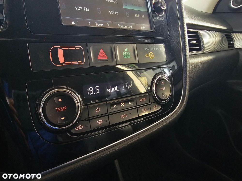 Mitsubishi Outlander - 29