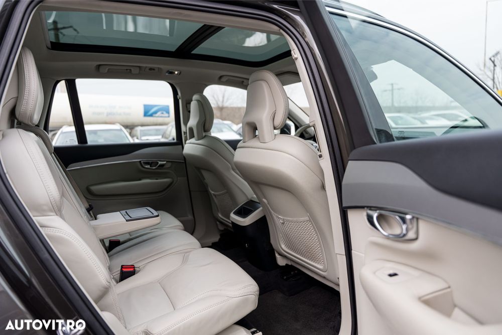 Volvo XC 90 D5 AWD Geartronic Inscription - 19