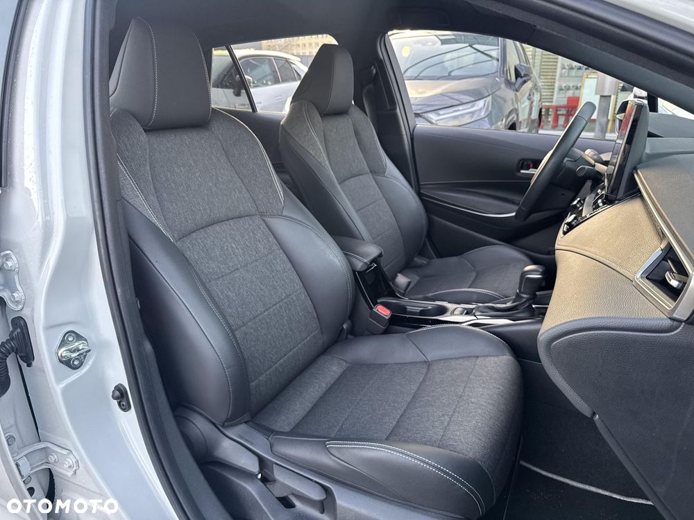 Toyota Corolla 1.8 Hybrid Style - 25