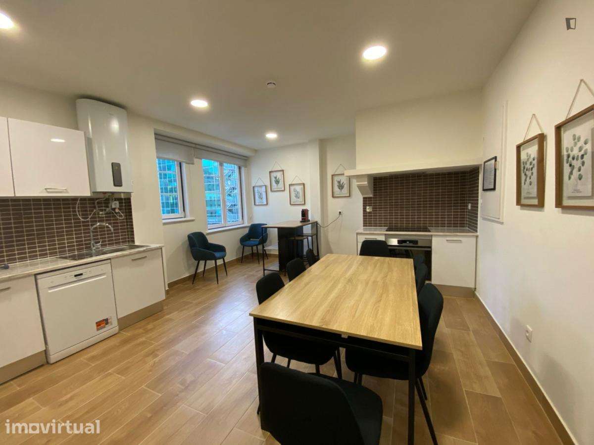 Quarto - localizado em Saldanha Lisbon - Grande imagem: 3/4