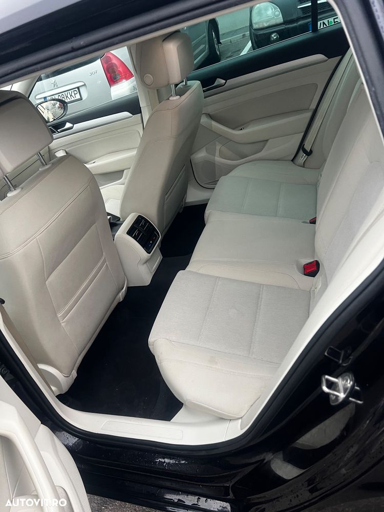 Volkswagen Passat 2.0 TDI DSG Comfortline - 8