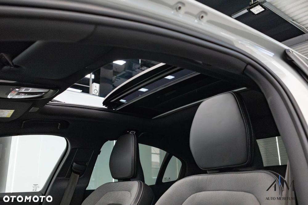 Volvo S60 B5 B AWD Ultimate Dark - 17