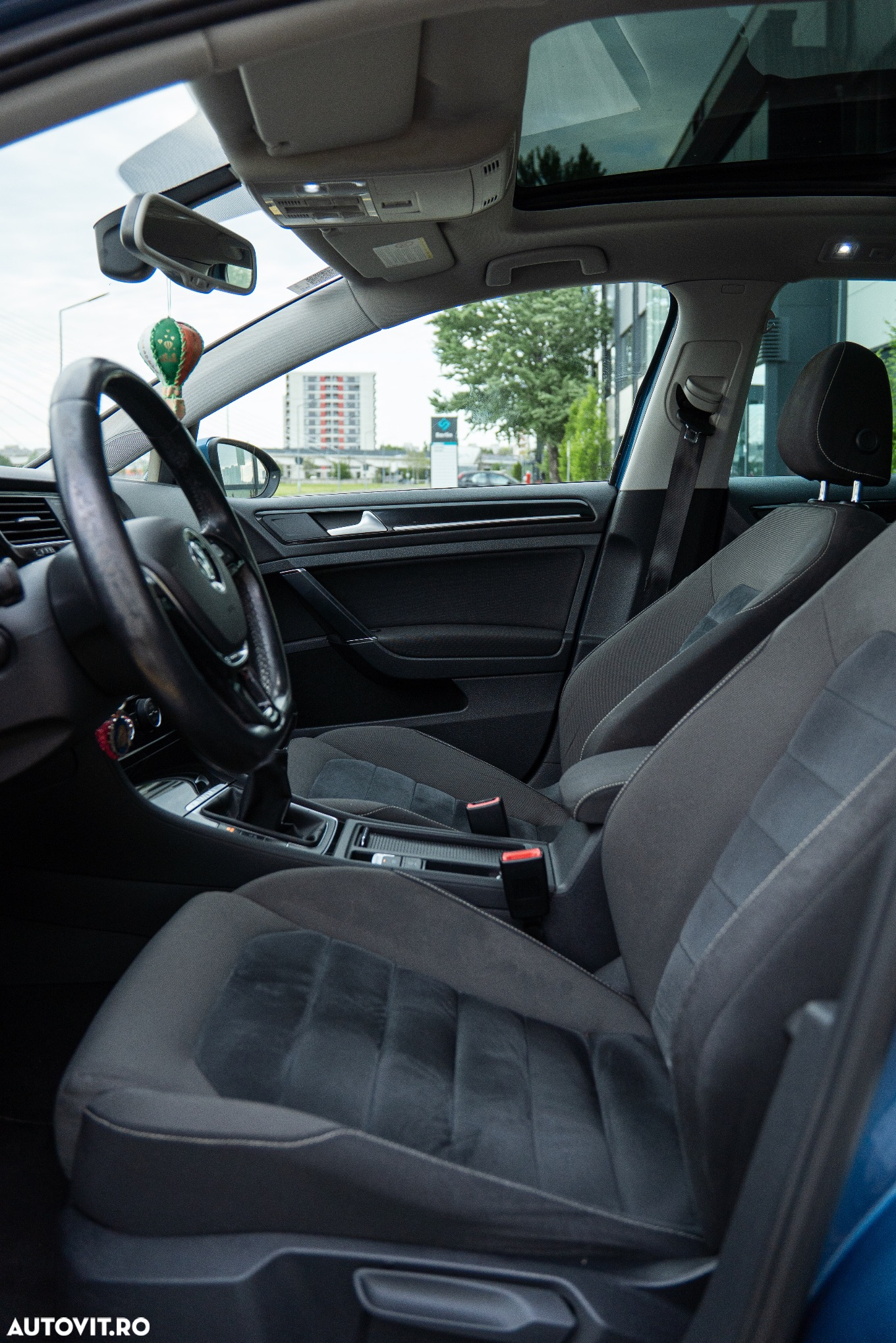 Volkswagen Golf 1.6 TDI DPF BlueMotion Technology Highline - 36