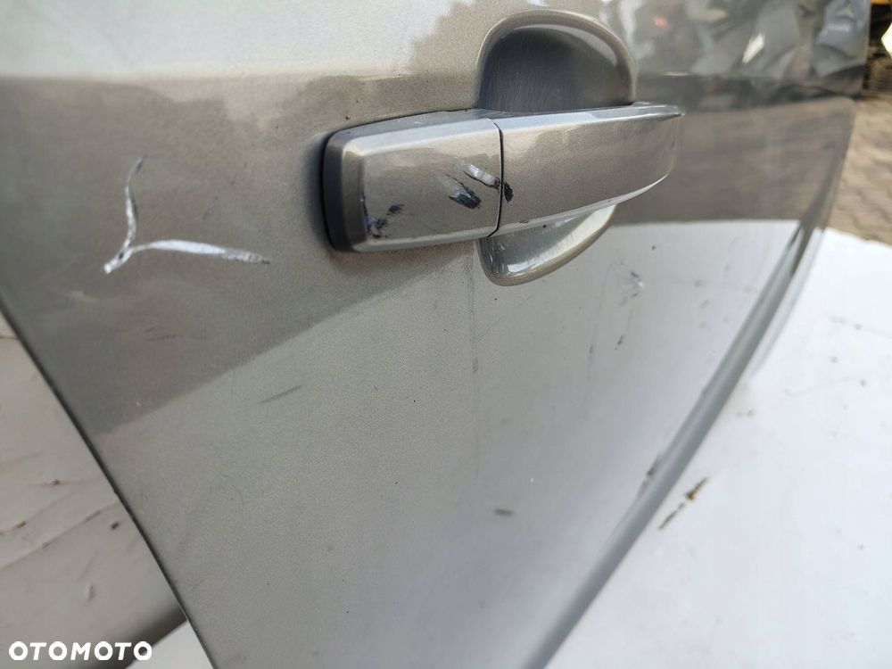 DRZWI PRAWY PRZÓD OPEL MERIVA B Z40W - 2