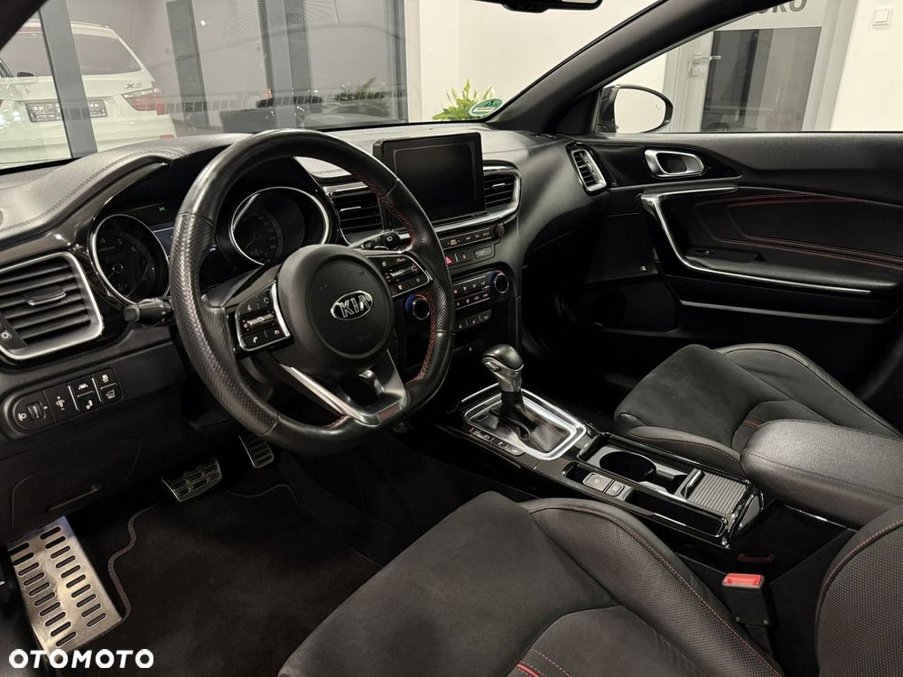 Kia ProCeed 1.6 T-GDI GT DCT - 20