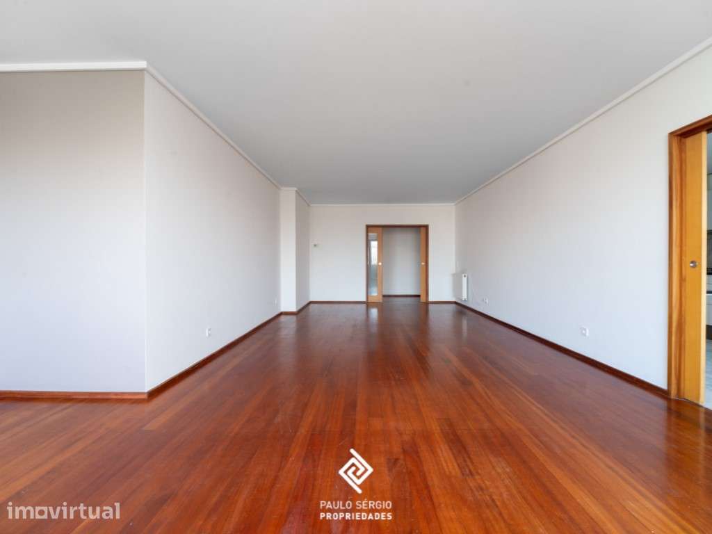 Excelente apartamento T3 situado no Porto - Aviz - Grande imagem: 2/19
