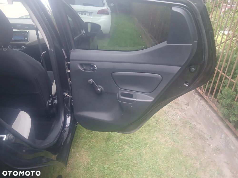 Nissan Micra 1.5 dCi Acenta - 9