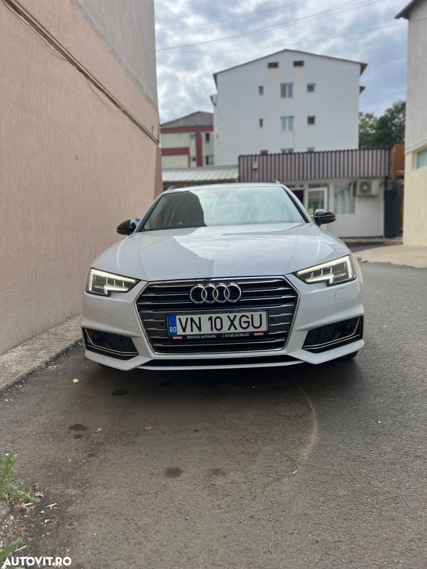 Audi A4 Avant 2.0 40 TDI S tronic Advanced - 1