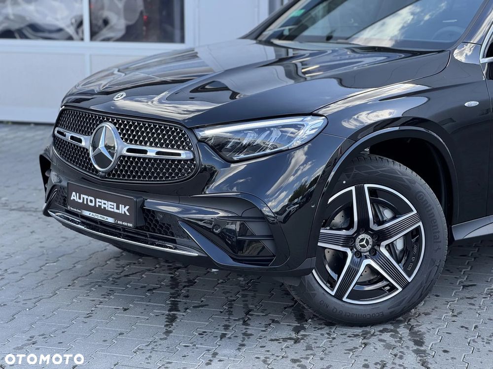 Mercedes-Benz GLC Coupe 300 de PHEV 4-Matic AMG Line - 3