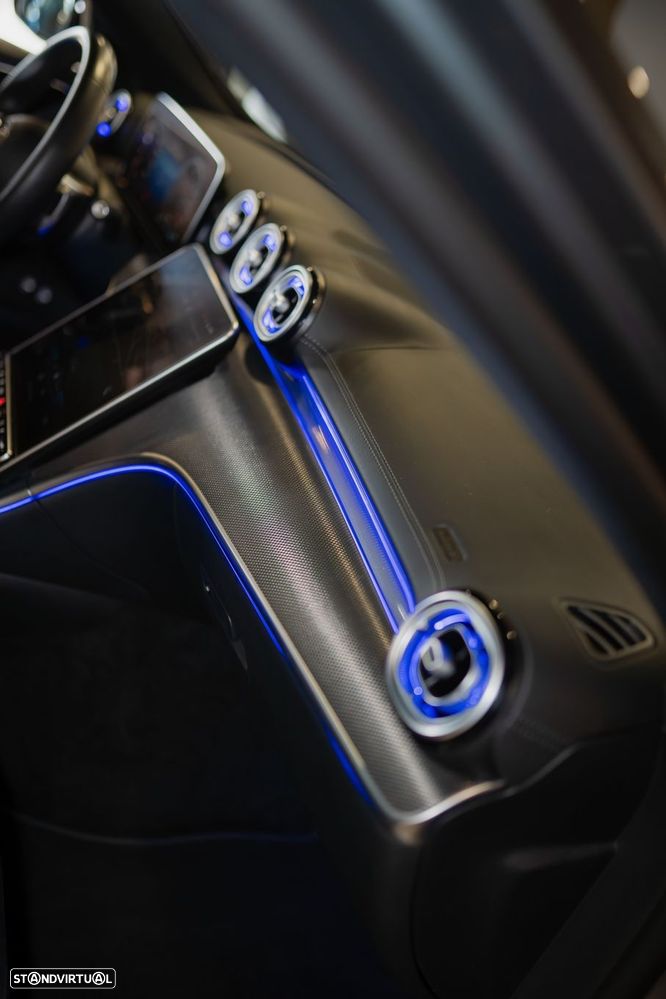 Mercedes-Benz C 300 e AMG Line - 37