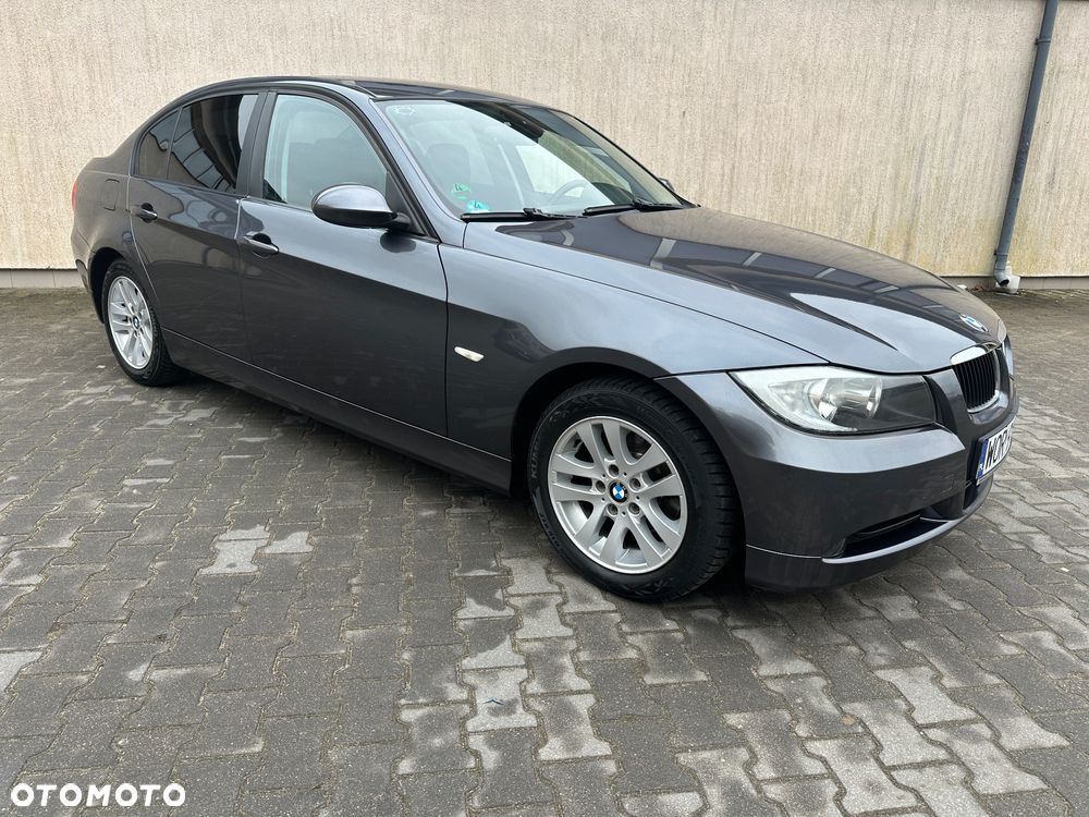 BMW Seria 3 320i - 3
