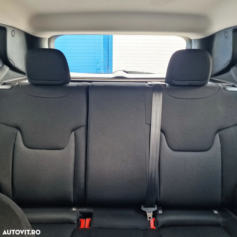 Jeep Renegade - 13