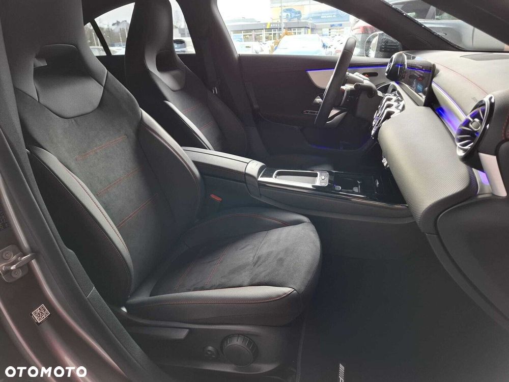 Mercedes-Benz CLA - 14