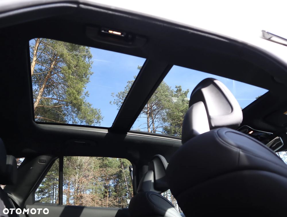 Mercedes-Benz GLC - 12