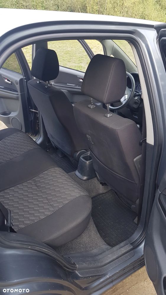 Suzuki SX4 1.6 GLX / Comfort - 9