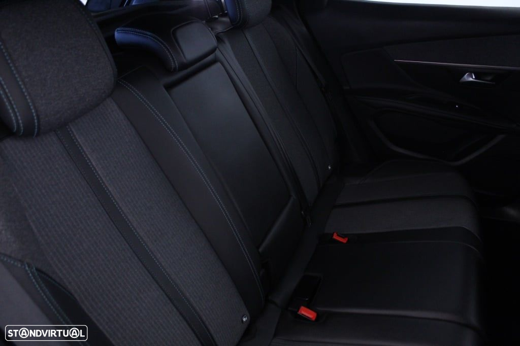Peugeot 3008 1.5 BlueHDi Allure Pack EAT8 - 15