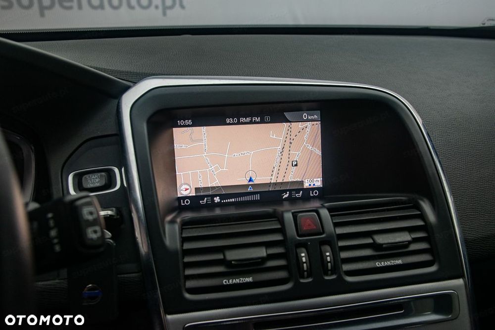 Volvo XC 60 D4 Geartronic Momentum - 24