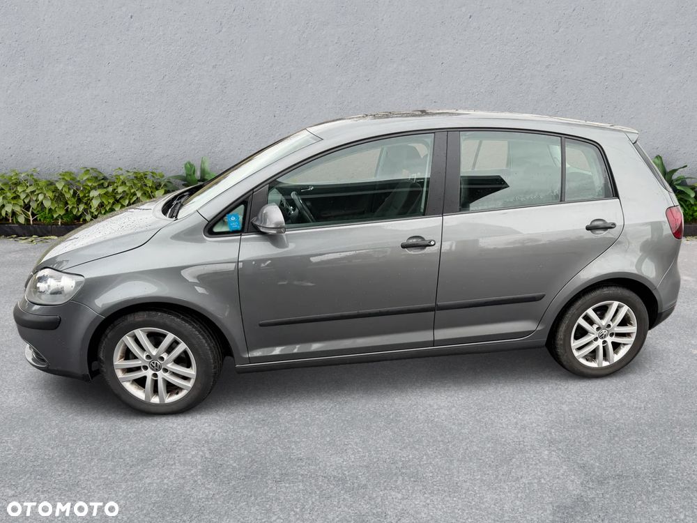 Volkswagen Golf Plus 1.6 FSI Tour - 3