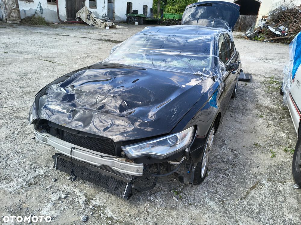 Audi A6 Avant 2.0 TDI Ultra DPF S tronic - 3