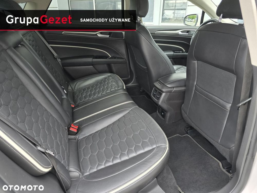 Ford Mondeo - 33