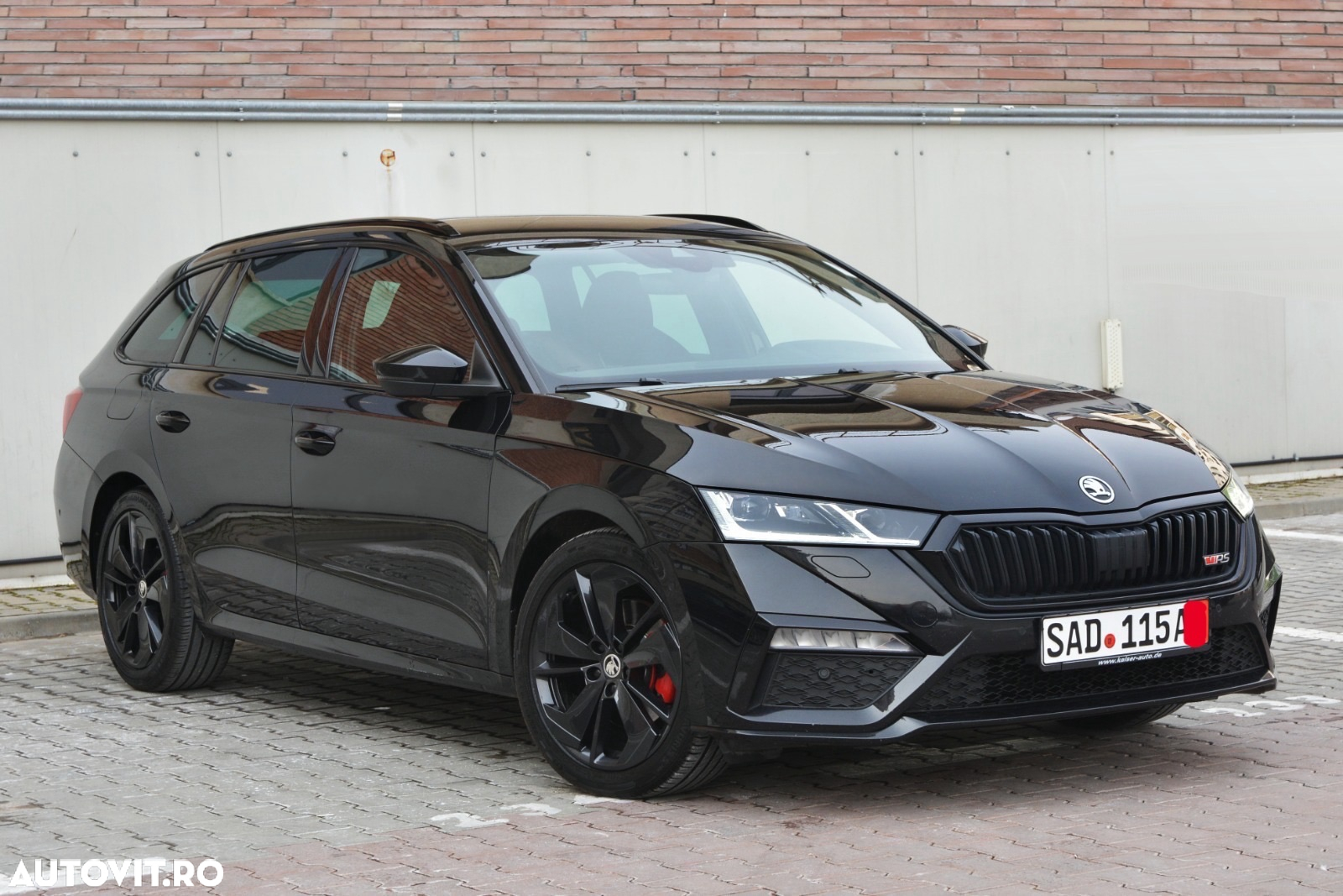 Skoda Octavia 2.0 TDI DSG RS Plus - 2