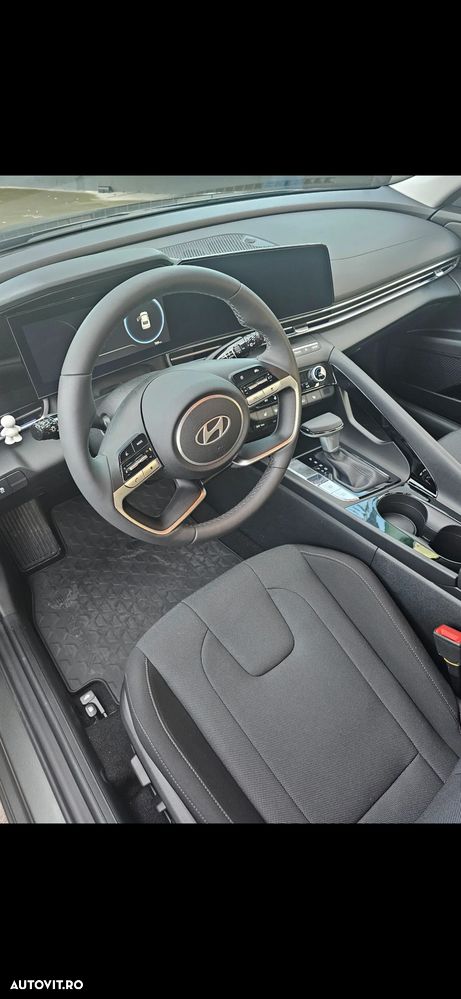 Hyundai Elantra 1.6 l 123 CP CVT Exclusive Navi - 27