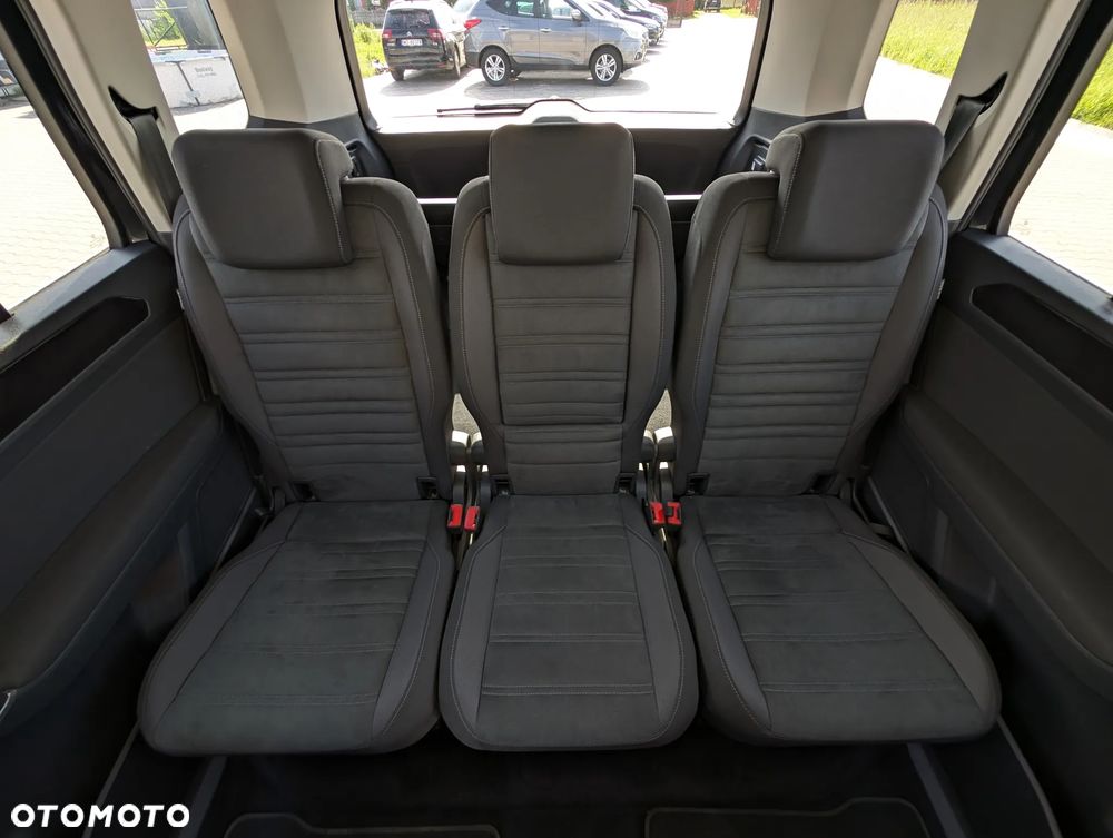 Volkswagen Touran 1.8 TSI (BlueMotion Technology) DSG Highline - 38