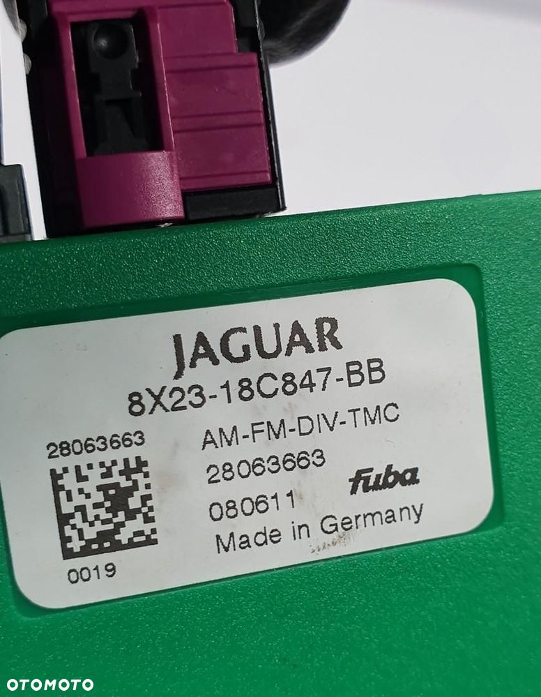 WZMACNIACZ ANTENY JAGUAR XF X250 8X23-18C847-BB - 3
