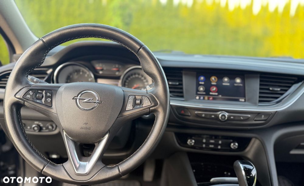 Opel Insignia 1.5 T Enjoy S&S - 10