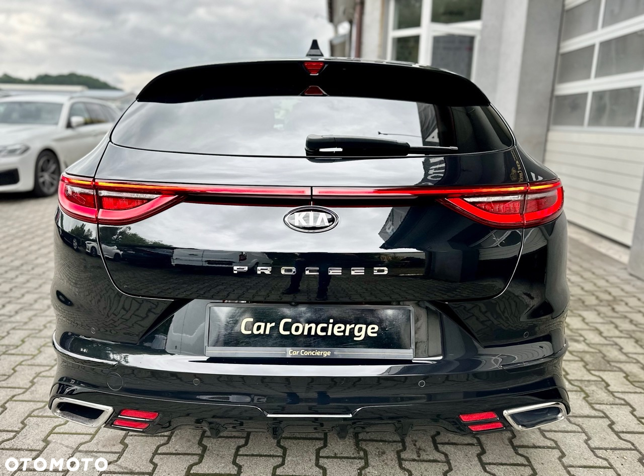 Kia ProCeed 1.6 T-GDI GT DCT - 13