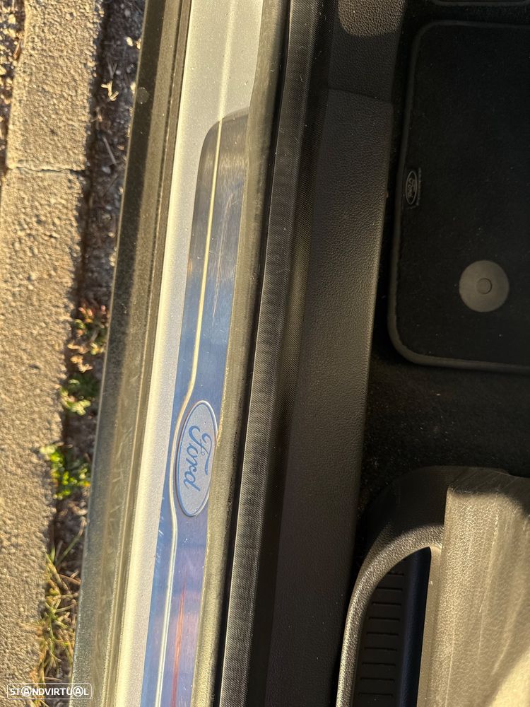 Ford C-Max - 19
