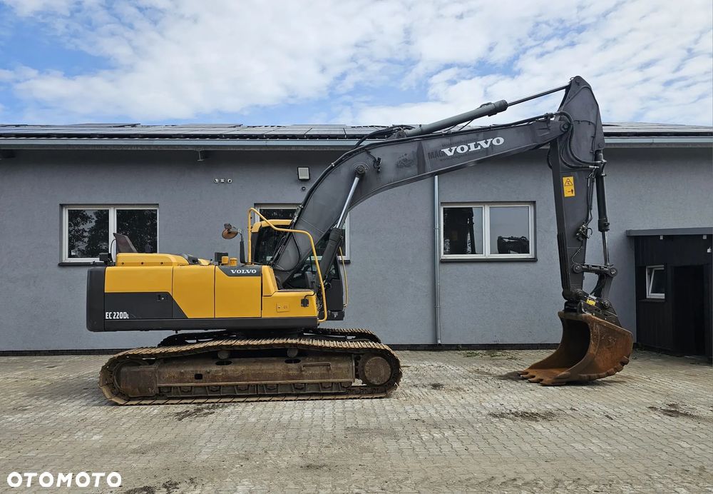 Volvo EC220DL - 2