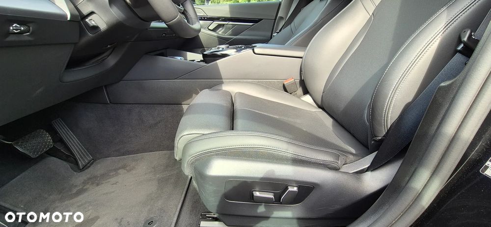 BMW Seria 5 520d mHEV M Sport - 32