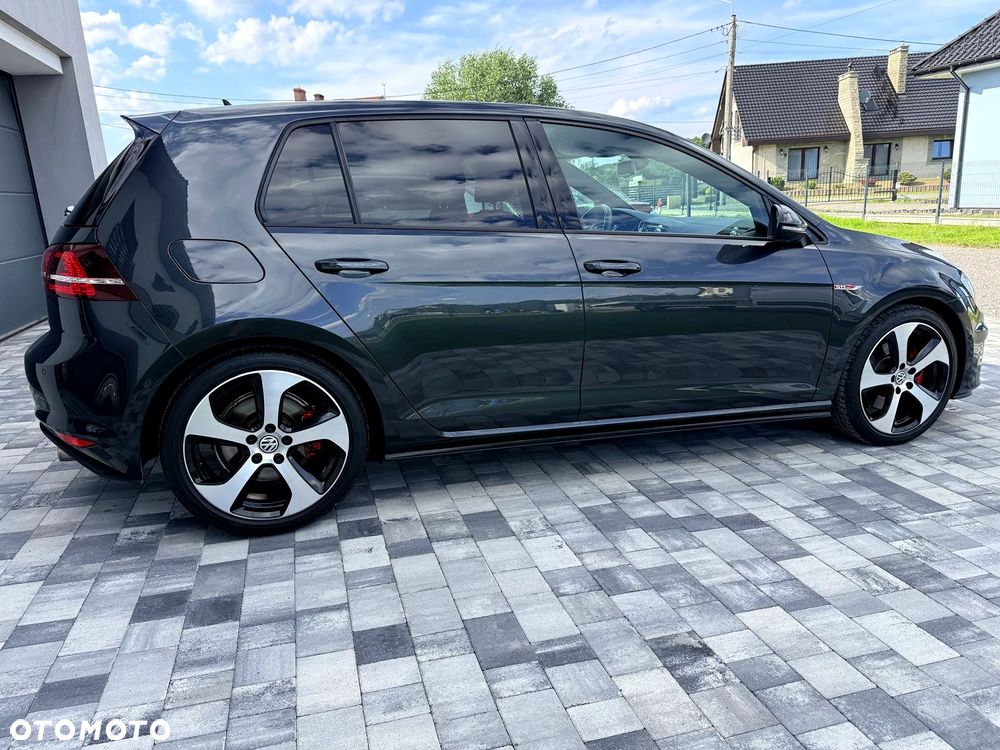 Volkswagen Golf GTI BlueMotion Technology - 18