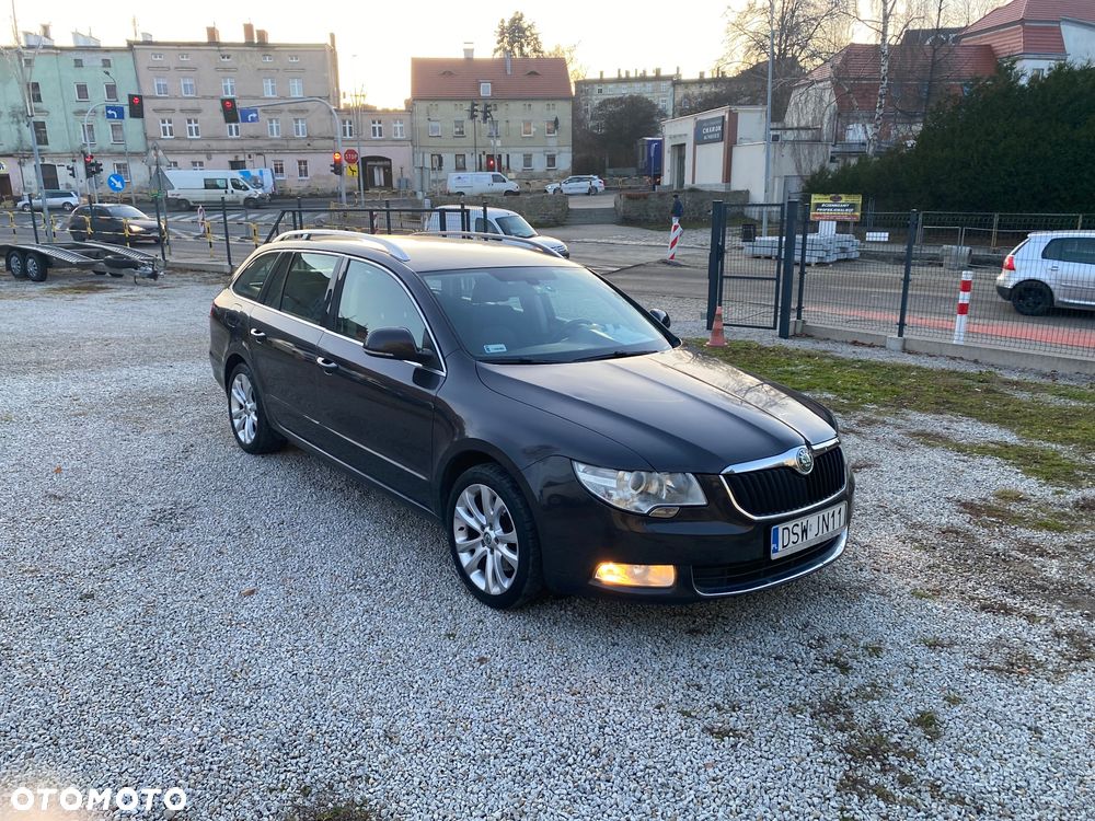 Skoda Superb 2.0 TDI Exclusive - 10