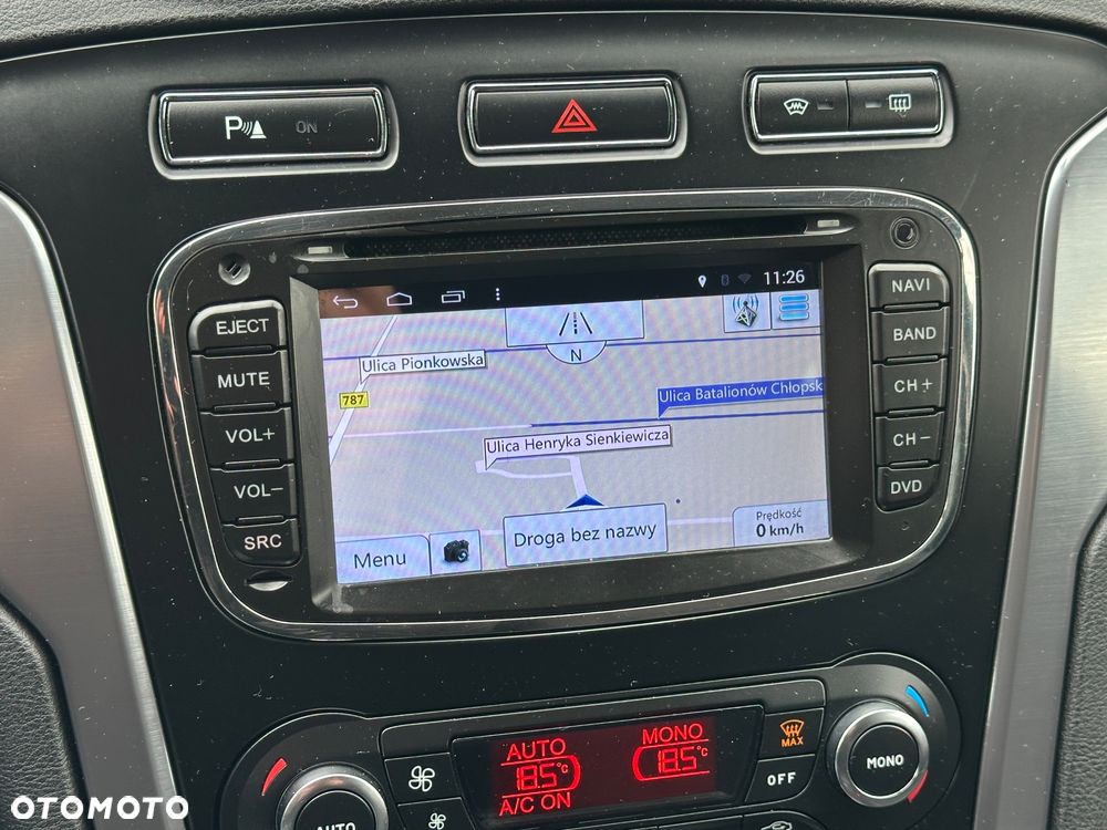 Ford Mondeo 2.0 EcoBoost Titanium X - 33