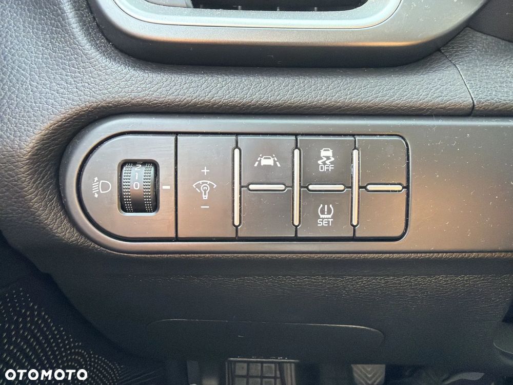 Kia XCeed 1.5 T-GDI M - 22