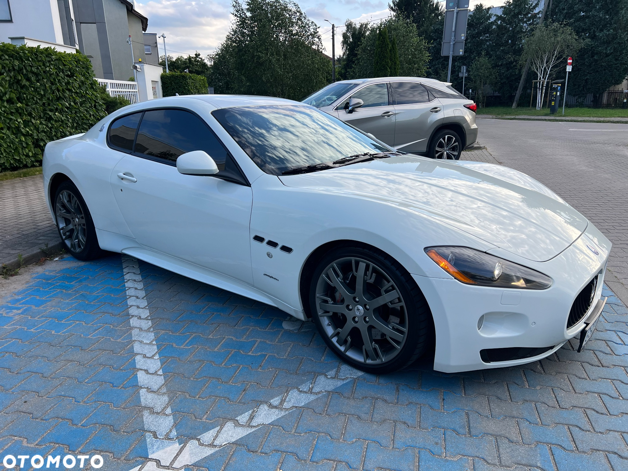 Maserati GranTurismo S Automatik - 8